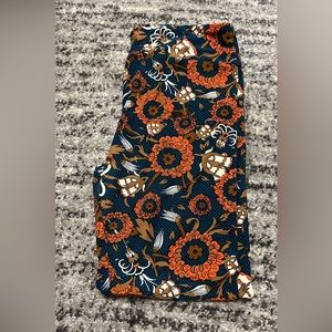 LuRaLoe Tall and Curvy leggings!!!